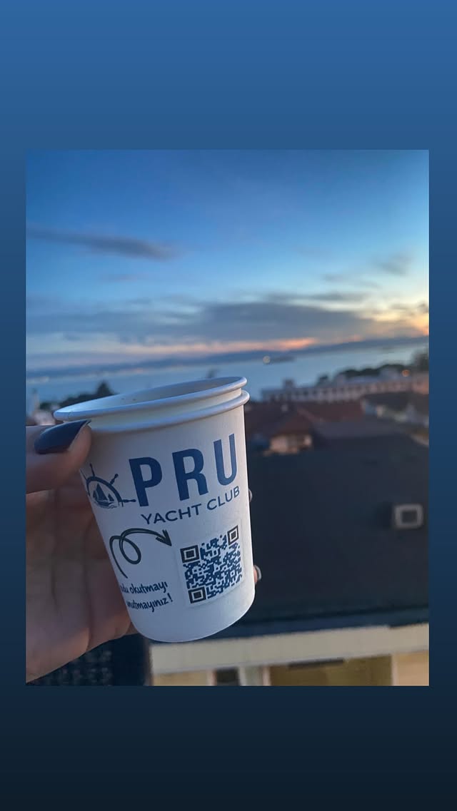 PRU Yacht Club baskılı karton bardak
